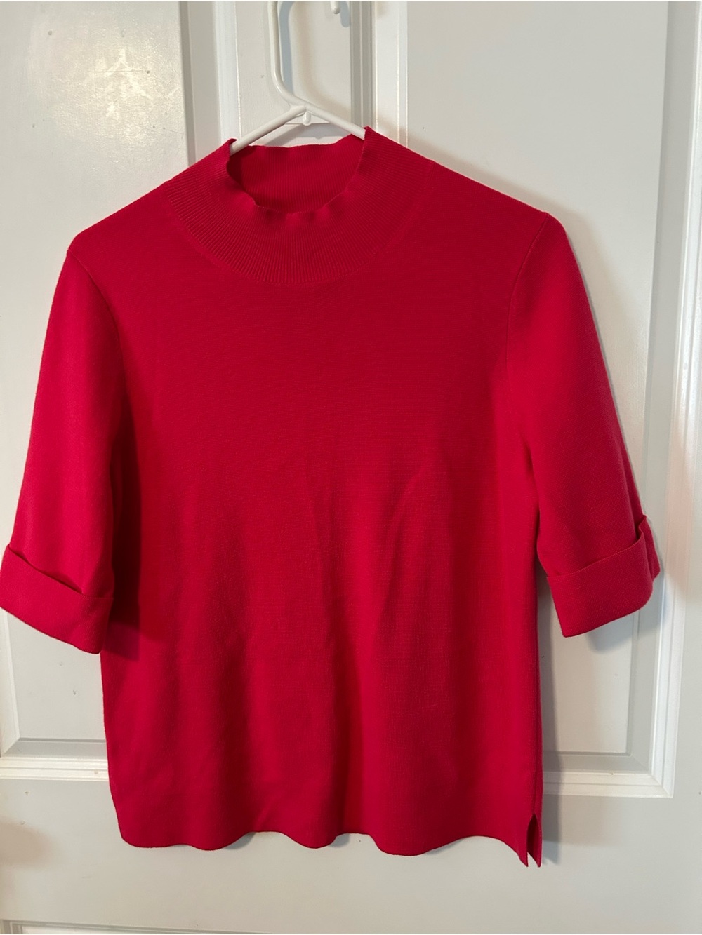 And Taylor fuchsia size large Short-Sleeve Mock Neck Women's Top